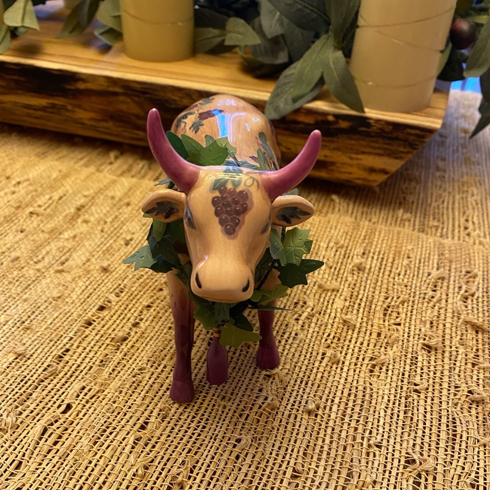 Vintage Cow Parade Porcelain Figurine Fine Wine Bovine.